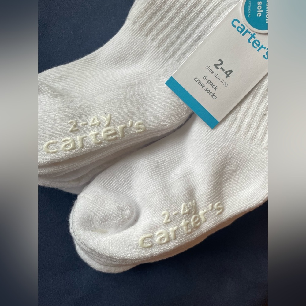 NWT Carter’s Kids White Crew Socks size 2-4 - Picture 2 of 5
